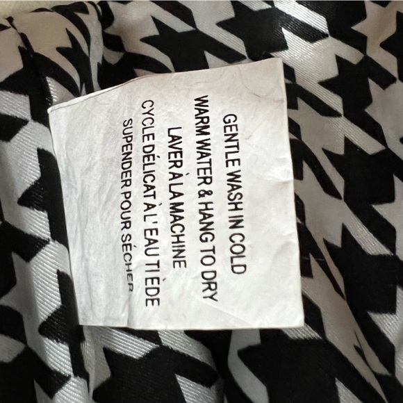 Faux Fur White Jacket - Picture 5 of 6